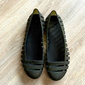 EUC Women’s Crocs Adrina II flats, smoky black, size 8